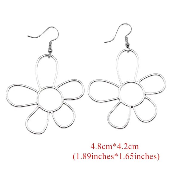 Silvery Hollow Flower Design Hook Dangle Earrings Retro Simple Style Zinc Alloy - Picture 5 of 6